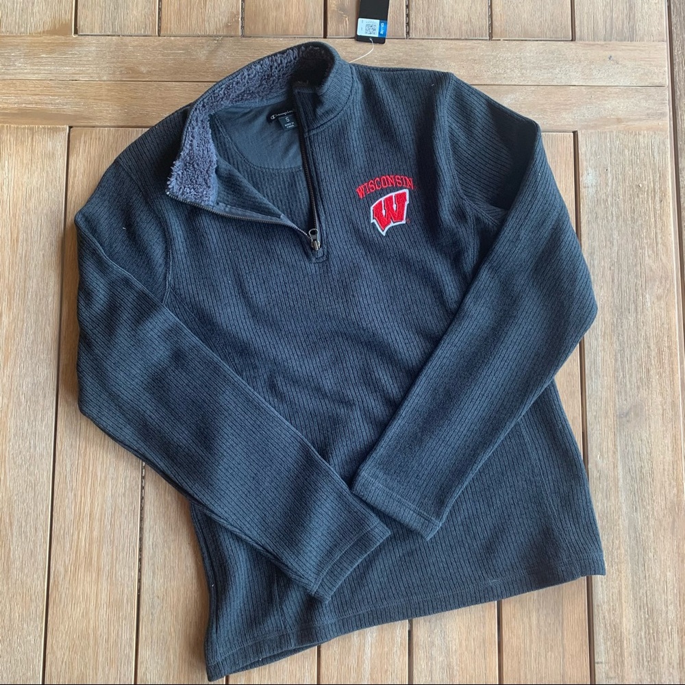 Badgers Champion Quarter Zip Sweater